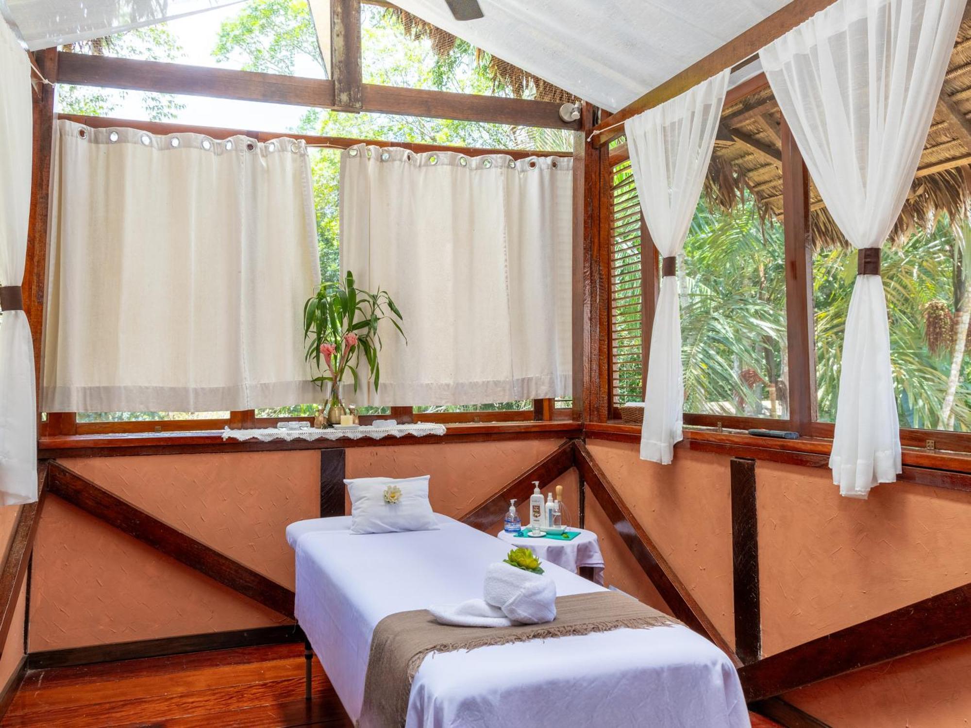 Refugio Amazonas Lodge Tambopata Exteriör bild